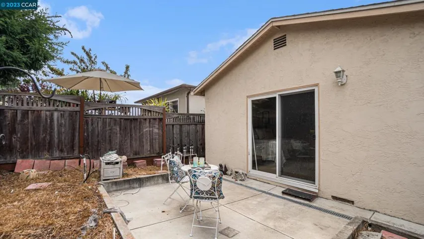 1554 Mariposa St, Richmond, California 94804