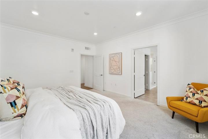 143 Bowery, Irvine, California 92612