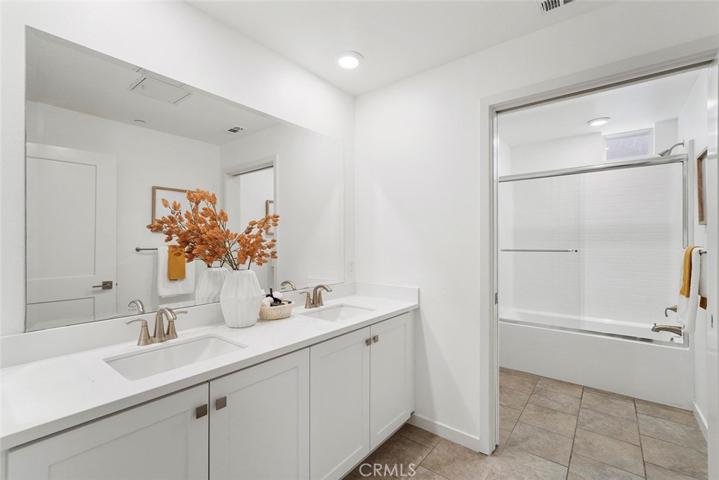 143 Bowery, Irvine, California 92612