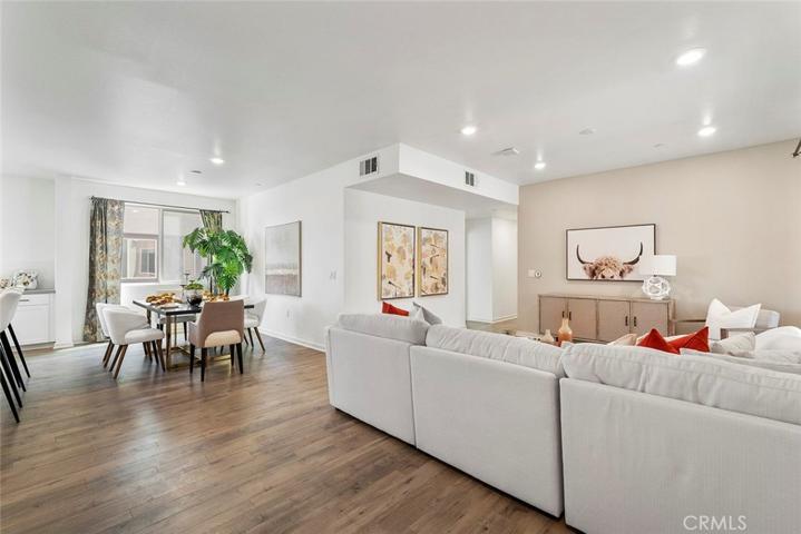 143 Bowery, Irvine, California 92612