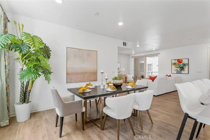 143 Bowery, Irvine, California 92612
