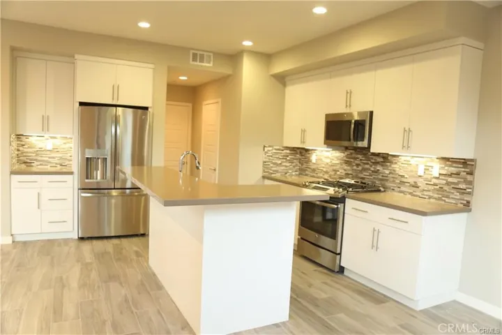 296 Finch, Lake Forest, California 92610