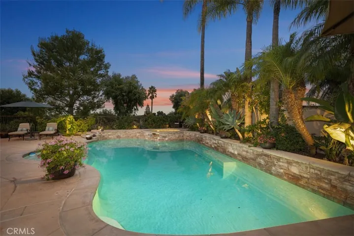 28165 Rancho Grande, Laguna Niguel, California 92677