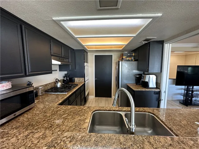 13316 Makai Court Unit 12, Victorville, California 92395