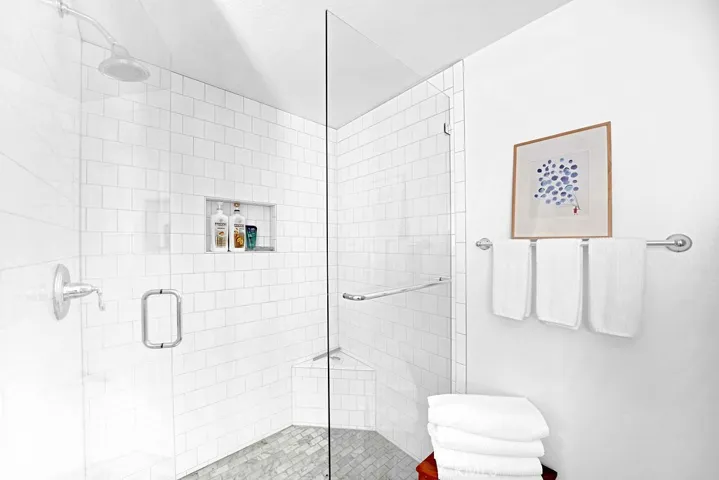 2742 Hillview Drive Unit 30, Newport Beach, California 92660