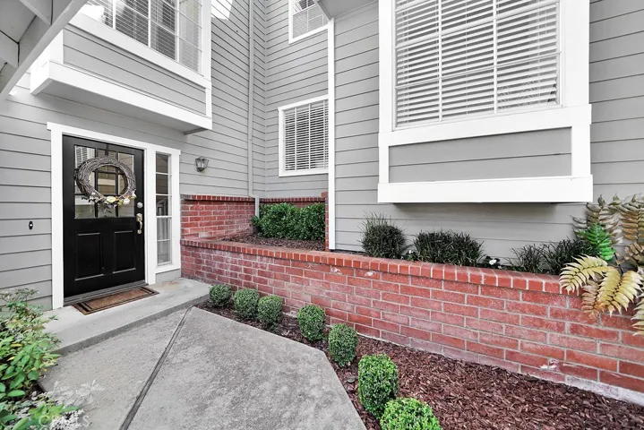 2742 Hillview Drive Unit 30, Newport Beach, California 92660