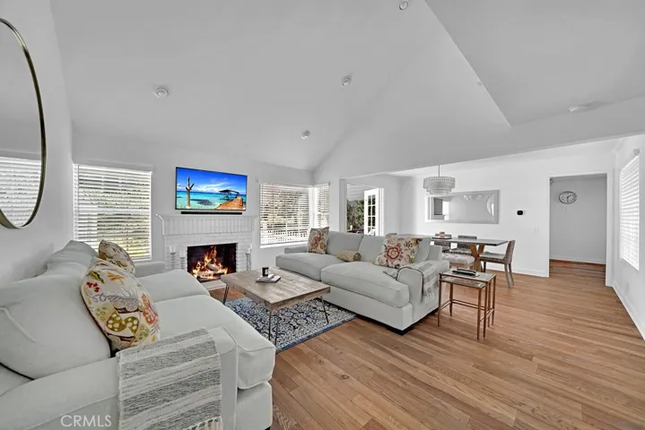 2742 Hillview Drive Unit 30, Newport Beach, California 92660