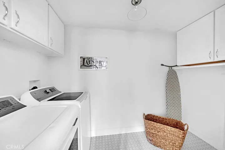 2742 Hillview Drive Unit 30, Newport Beach, California 92660