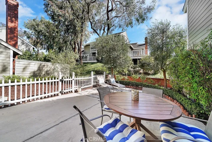 2742 Hillview Drive Unit 30, Newport Beach, California 92660