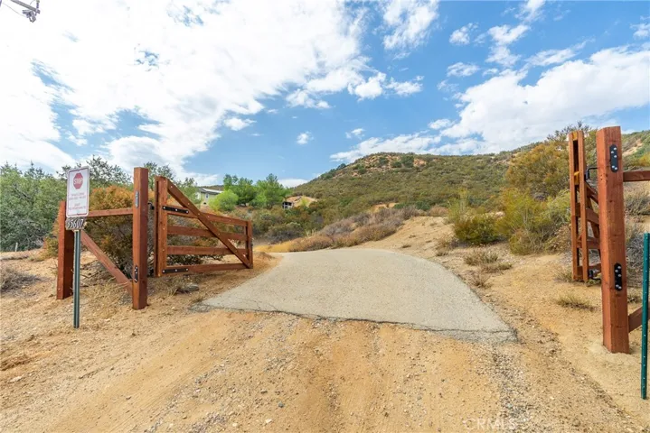 35607 Red Rover Mine Road, Acton, California 93510