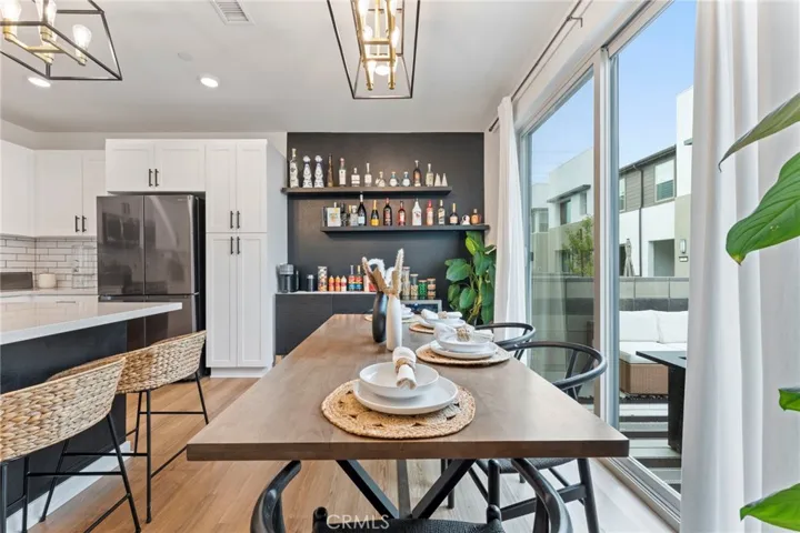 3560 E Peckham Paseo Unit 6, Ontario, California 91761