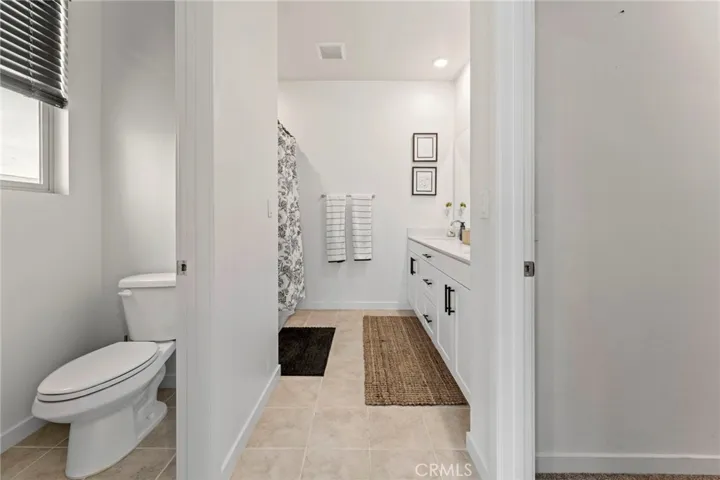 3560 E Peckham Paseo Unit 6, Ontario, California 91761