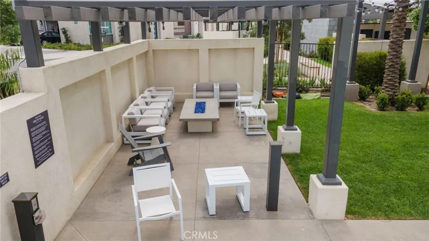 3560 E Peckham Paseo Unit 6, Ontario, California 91761