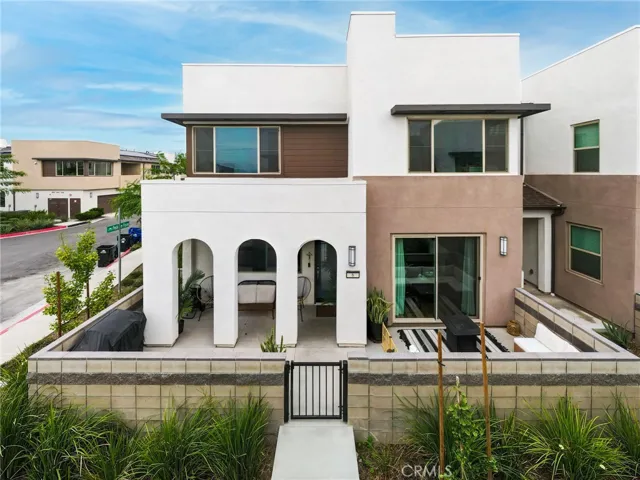 3560 E Peckham Paseo Unit 6, Ontario, California 91761
