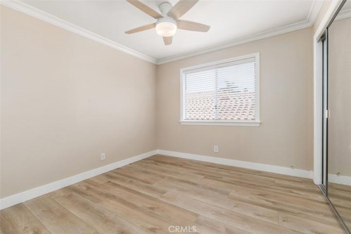 Middle Bedroom (#2)