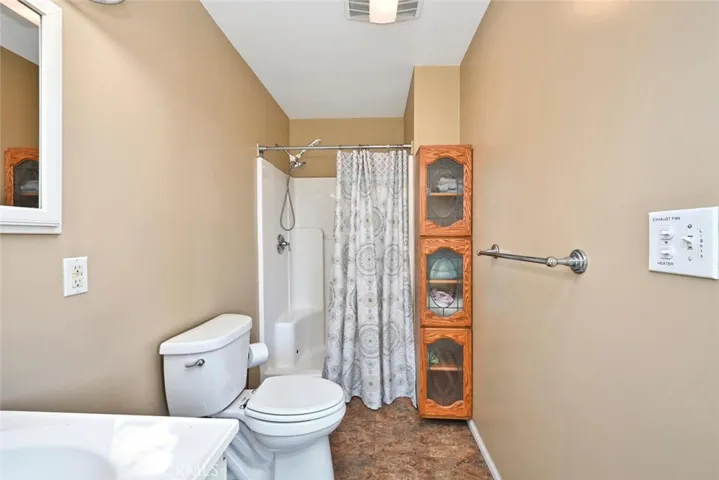 11664 Adenmoor Avenue, Downey, California 90241