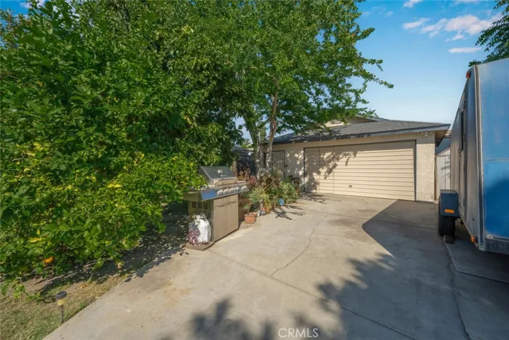 11664 Adenmoor Avenue, Downey, California 90241