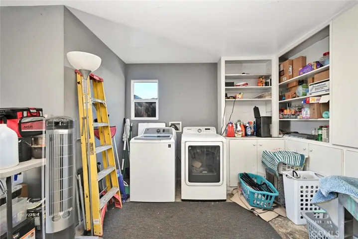 11664 Adenmoor Avenue, Downey, California 90241