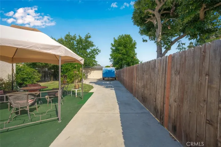 11664 Adenmoor Avenue, Downey, California 90241