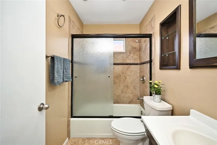 11664 Adenmoor Avenue, Downey, California 90241