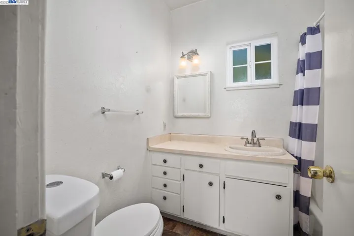 450 Rose Ave, Pleasanton, California 94566