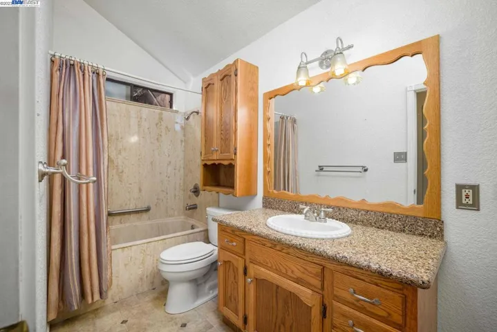 450 Rose Ave, Pleasanton, California 94566