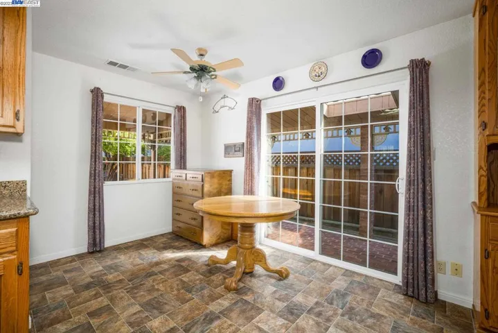 450 Rose Ave, Pleasanton, California 94566