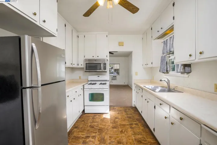 450 Rose Ave, Pleasanton, California 94566
