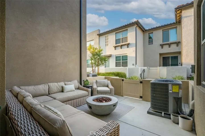 4371 S Cantos Paseos Unit 7, Ontario, California 91761