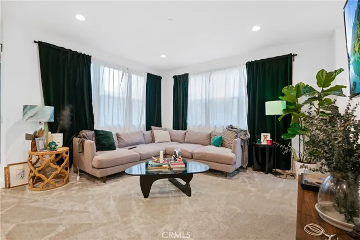 4371 S Cantos Paseos Unit 7, Ontario, California 91761
