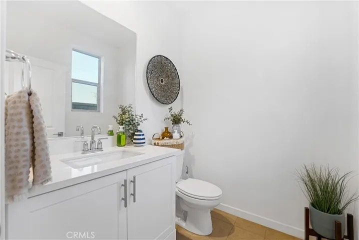 4371 S Cantos Paseos Unit 7, Ontario, California 91761