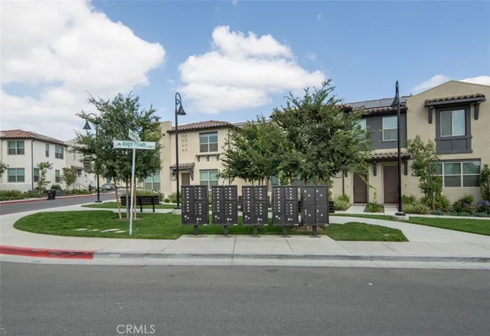 4371 S Cantos Paseos Unit 7, Ontario, California 91761