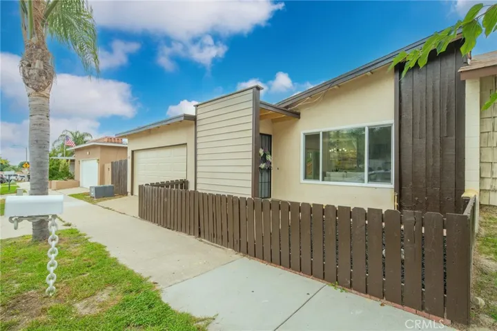 4132 Lake Boulevard, Oceanside, California 92056