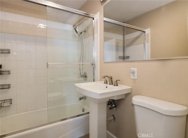 5518 W 123rd Place, Hawthorne, California 90250