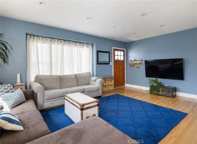 5518 W 123rd Place, Hawthorne, California 90250