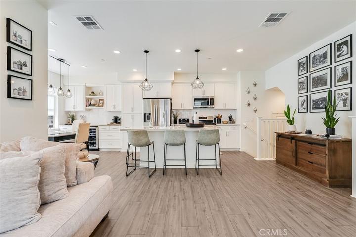 509 English Bluffs, Lake Forest, California 92610