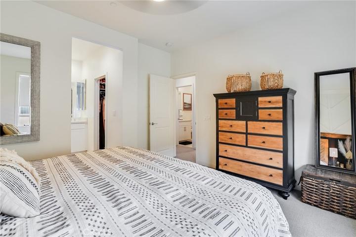 509 English Bluffs, Lake Forest, California 92610