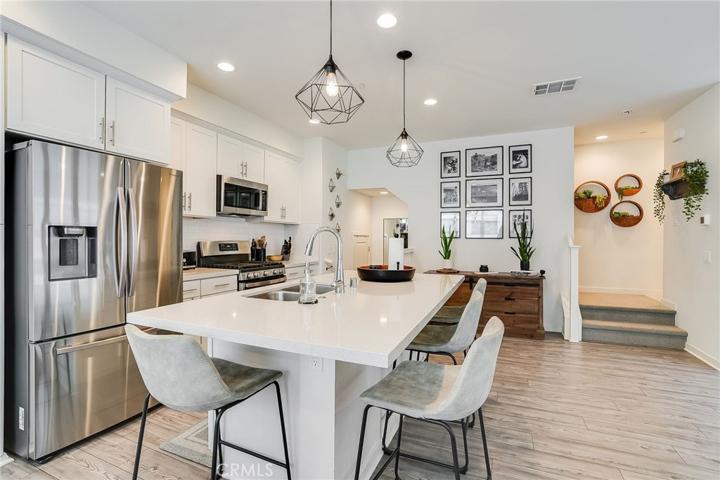 509 English Bluffs, Lake Forest, California 92610