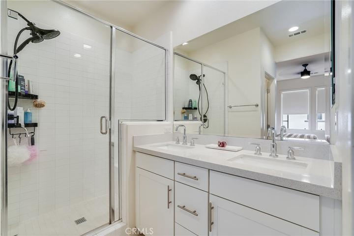509 English Bluffs, Lake Forest, California 92610