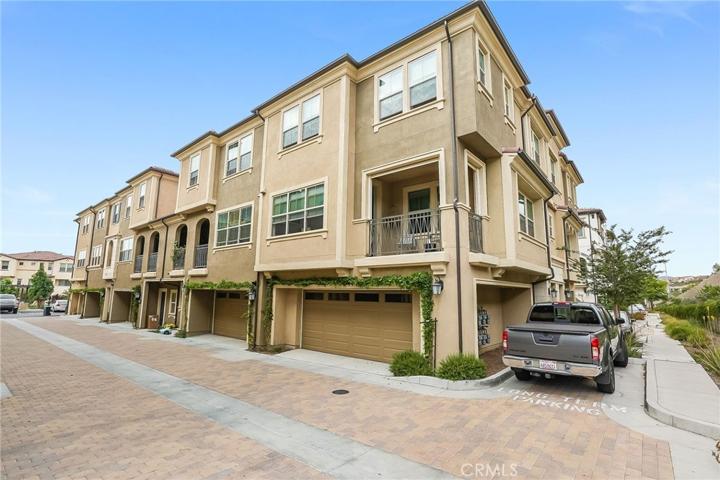 509 English Bluffs, Lake Forest, California 92610