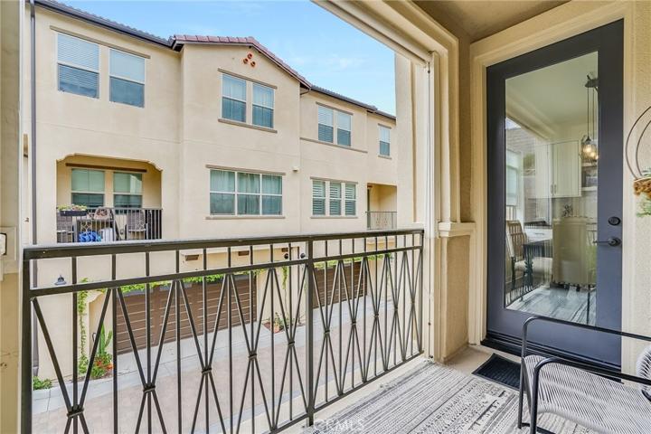 509 English Bluffs, Lake Forest, California 92610