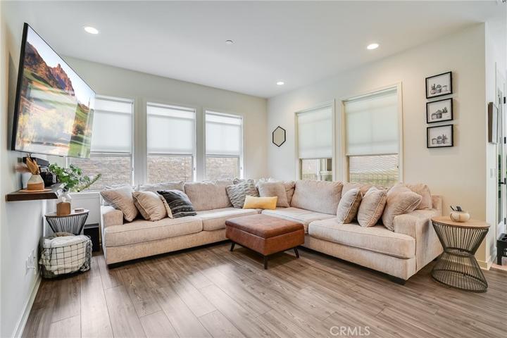 509 English Bluffs, Lake Forest, California 92610