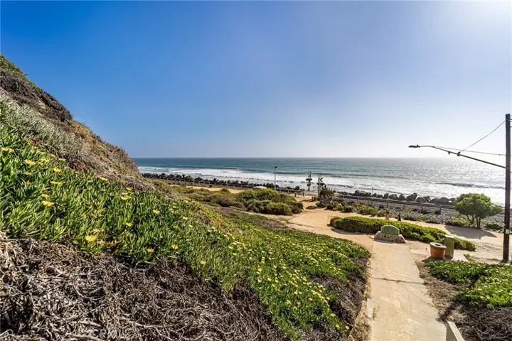 183 W Avenida Junipero, San Clemente, California 92672