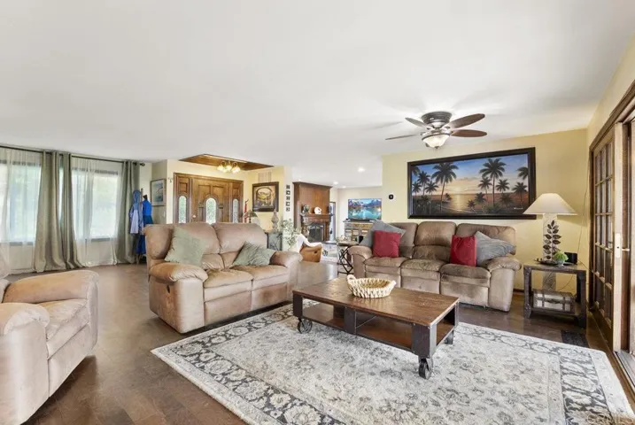 29509 Hoxie Ranch Road, Vista, California 92084