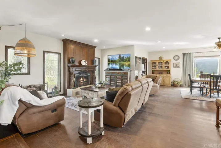 29509 Hoxie Ranch Road, Vista, California 92084