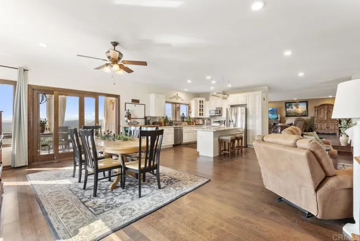 29509 Hoxie Ranch Road, Vista, California 92084