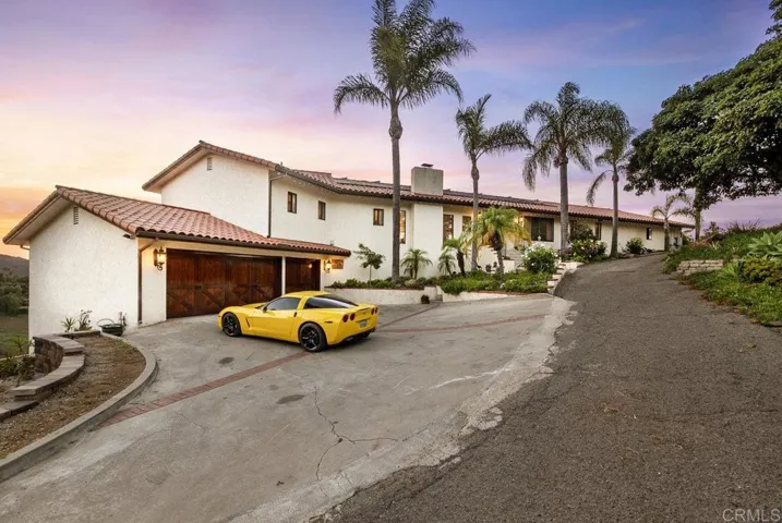 29509 Hoxie Ranch Road, Vista, California 92084