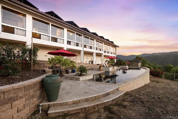 29509 Hoxie Ranch Road, Vista, California 92084