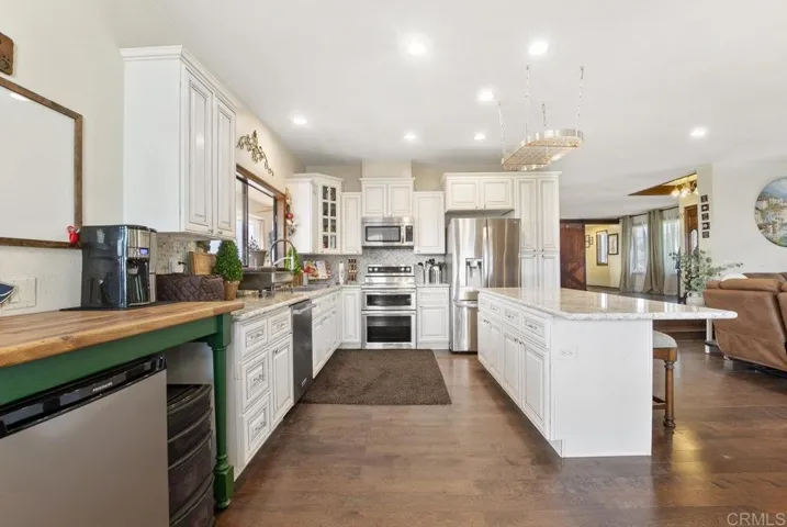 29509 Hoxie Ranch Road, Vista, California 92084
