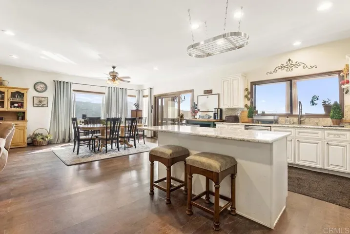 29509 Hoxie Ranch Road, Vista, California 92084
